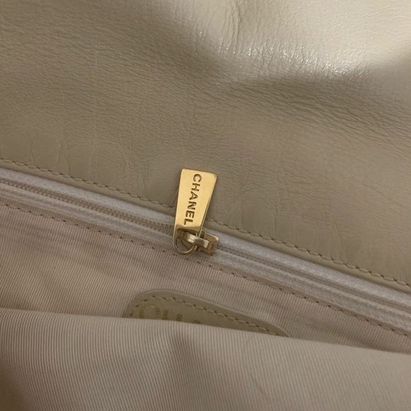 Chanel Beige Boho Leather Crossbody Satchel Messenger Bag Vintage AUTHENTIC - Picture 4 of 16